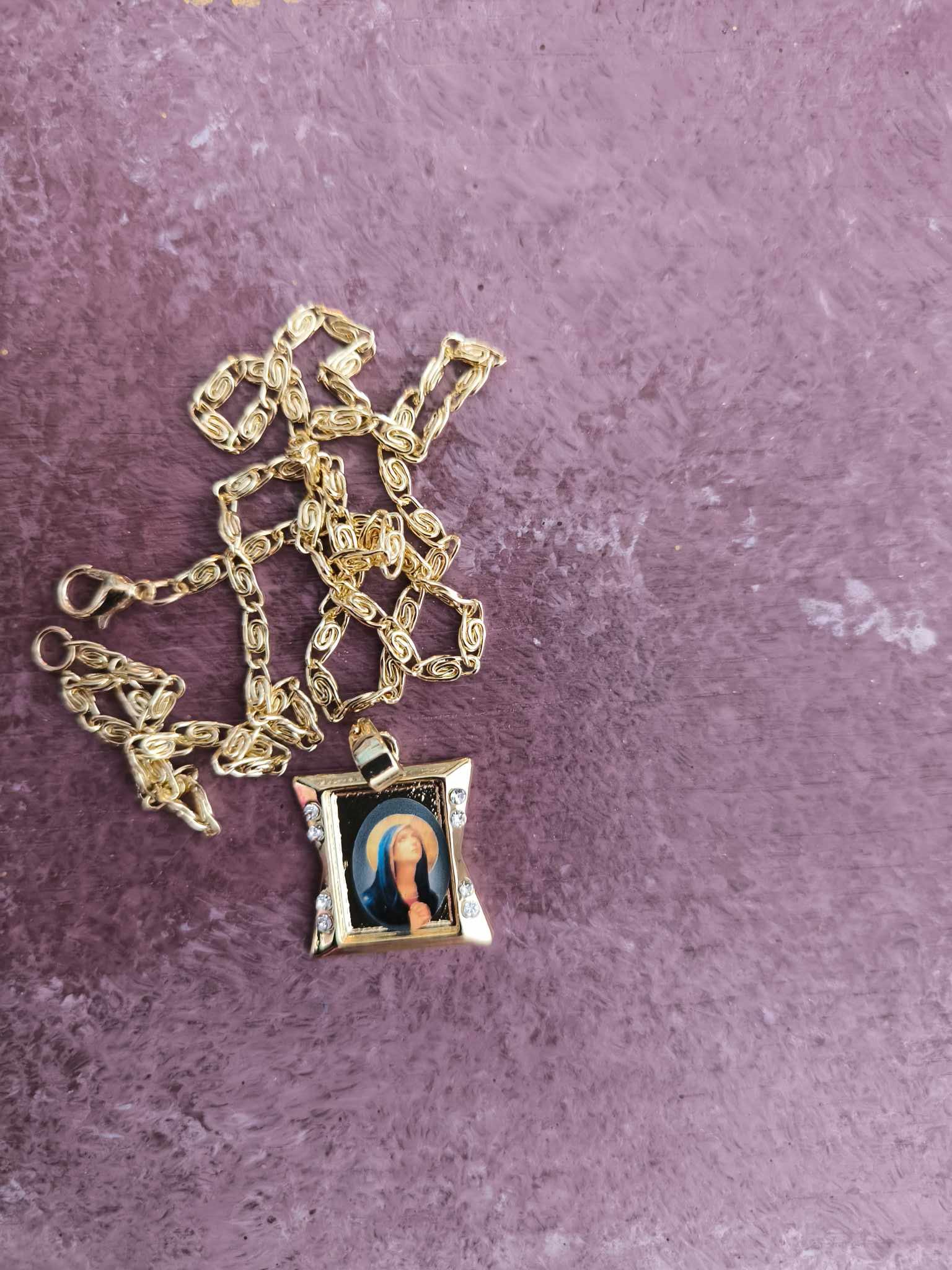 Κρεμαστό χρυσό με Παναγία σχέδιο5