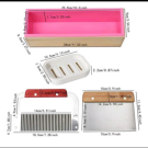 Καλούπι σαπουνιού σε ξύλινο κουτί , 2 κόφτες και 2 σαπουνοθήκες